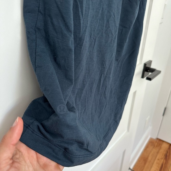 Lululemon Men’s Collared Shirt - Picture 9 of 14